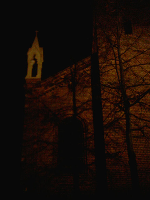 sacred.buildings.at.night03
