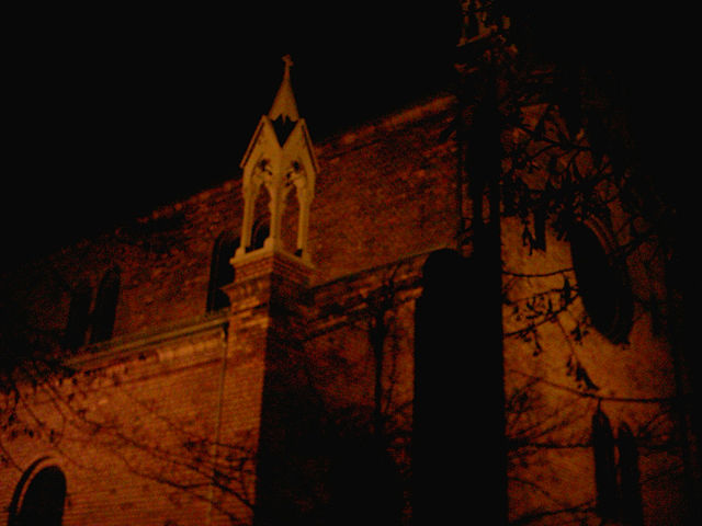 sacred.buildings.at.night05